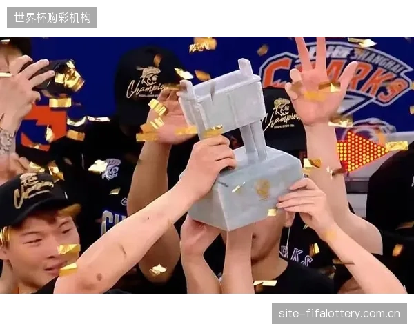 古德温凭借季后赛的出色表现当选总决赛MVP，率领上海队时隔24年再夺冠。